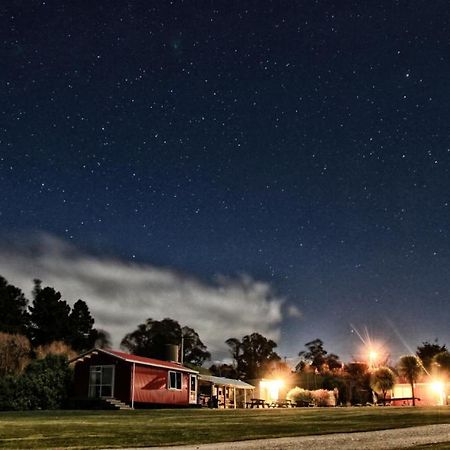 Motels By The Moeraki Boulders Holiday Park Hampden Luaran gambar